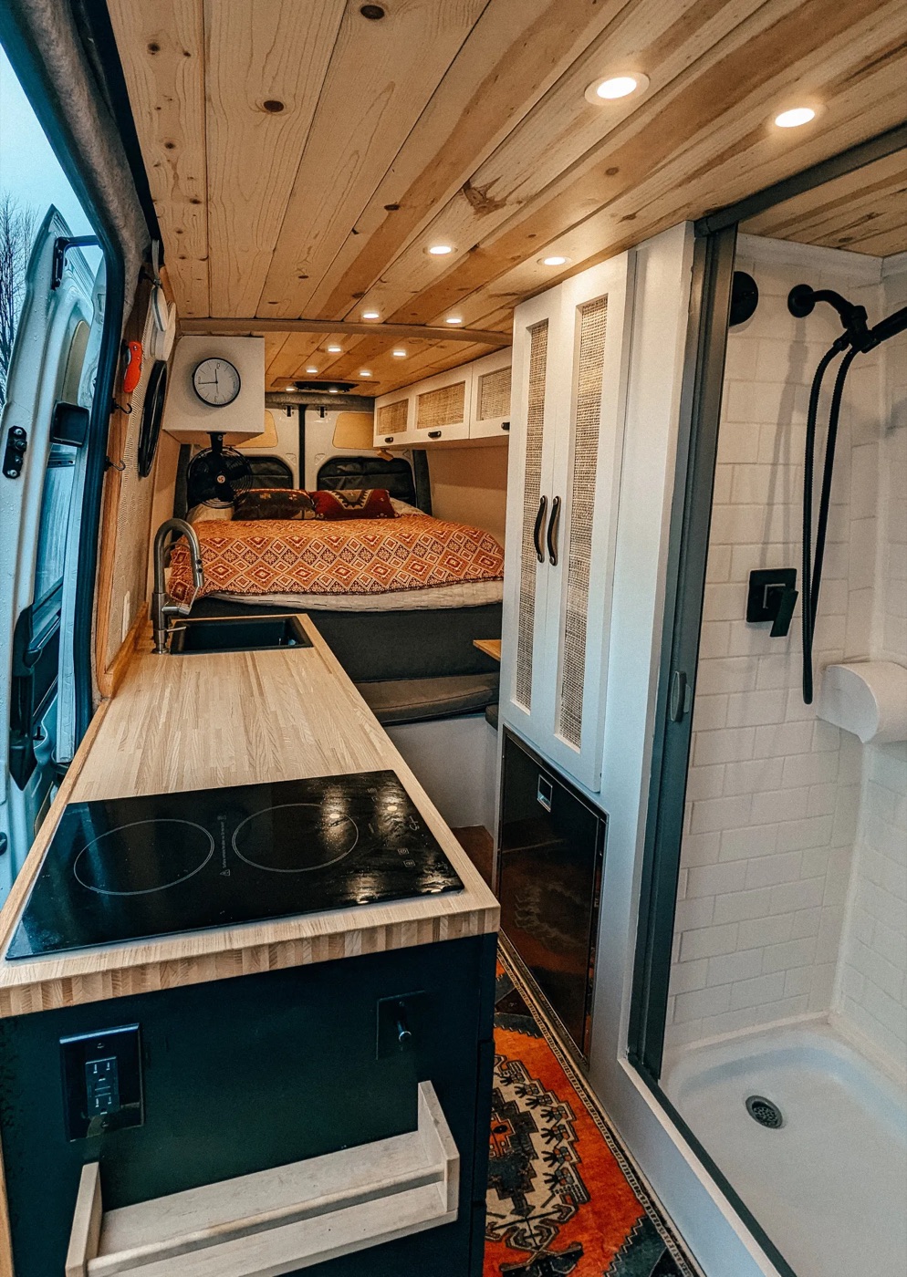 The van build, photo 1